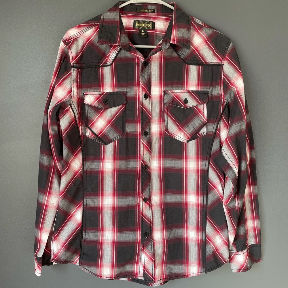 NWOT Men’s Buttoned Shirt